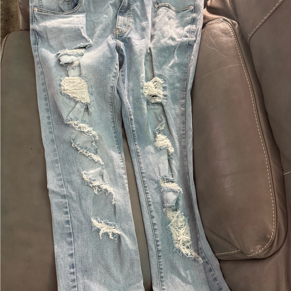4 pairs of 38x30 jeans (Levi+Fashion Nova)